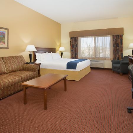 Holiday Inn Express Hotel & Suites Las Vegas By Ihg Екстериор снимка