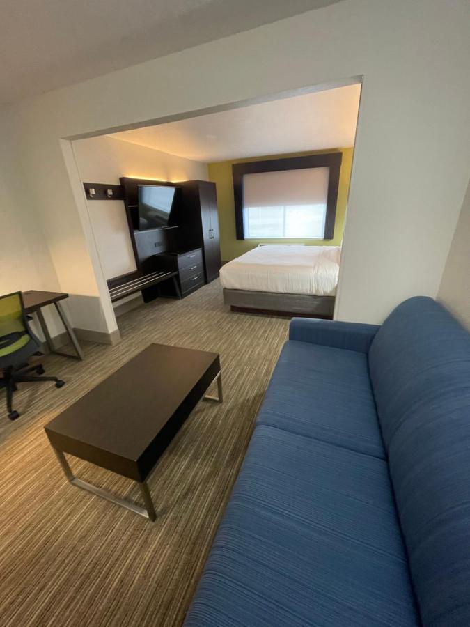 Holiday Inn Express Hotel & Suites Las Vegas By Ihg Екстериор снимка