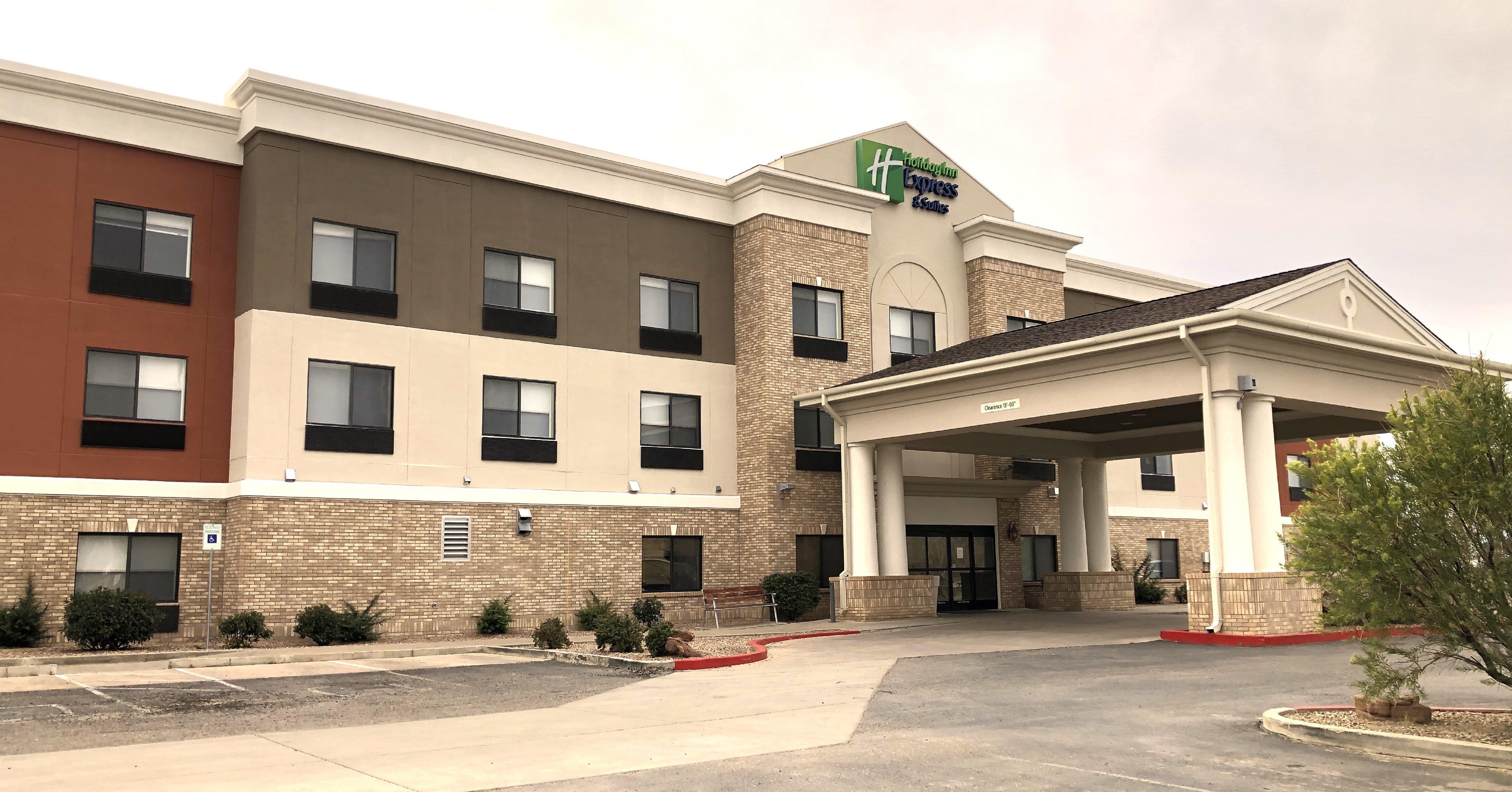 Holiday Inn Express Hotel & Suites Las Vegas By Ihg Екстериор снимка